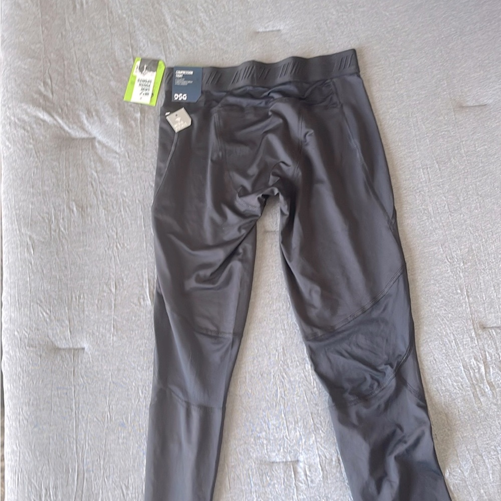 Compression Tights. DSG MENS. Color: black Size: M